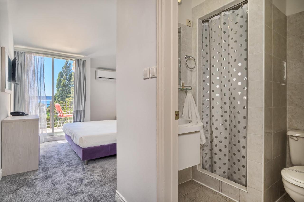 Hotel Aqua - Guest Rooms & Suites Kaštela Extérieur photo
