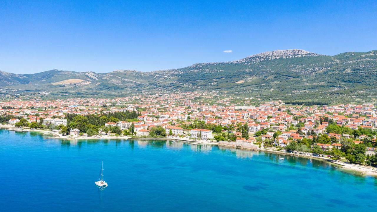 Hotel Aqua - Guest Rooms & Suites Kaštela Extérieur photo